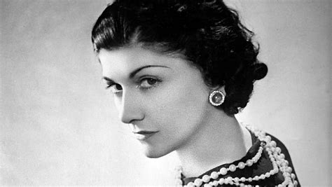 biografi coco chanel dalam bahasa indonesia|Coco Chanel, Desainer Inovatif yang Berasal dari Keluarga Miskin.